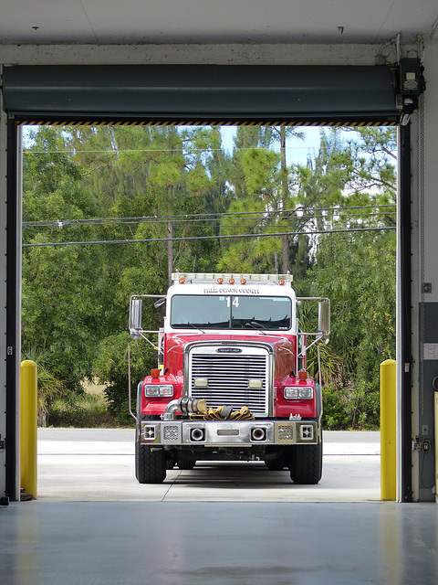 Palm Beach County Fire Rescue (7) - 29 January 2016