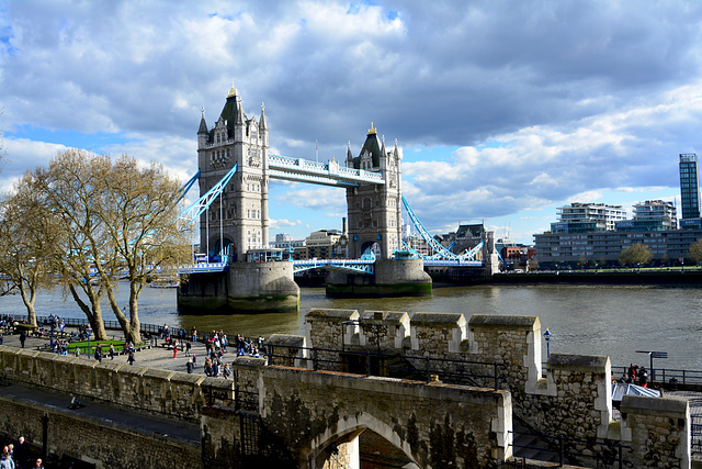 England 2016 – The Tower of London – View of Tower Bridge