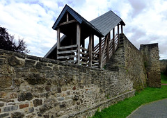 DE - Bad Münstereifel - Stadtmauer mit Wehrgang