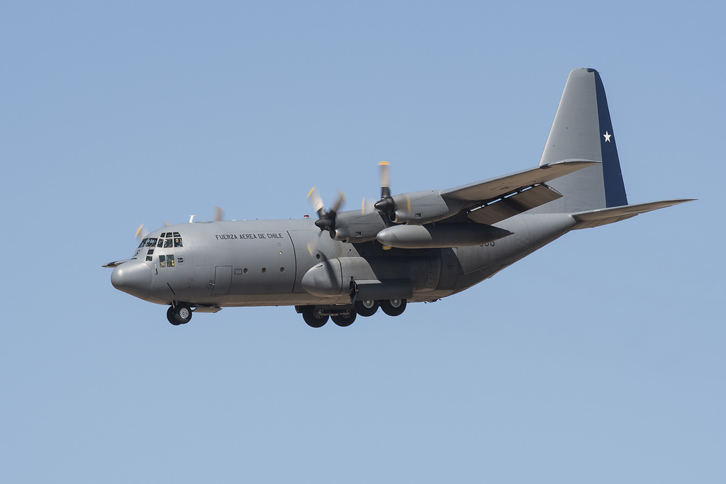 Fuerza Aerea de Chile Lockheed C-130H Hercules 996