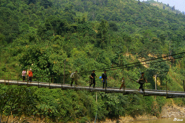 Pont Nord Viet Namien de montagne