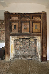 Elizabethan era fireplace (AD 1582) Helmsley Castle          (1 x PiP)