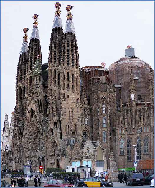Barcellona : La Sagrada Familia 9 anni fa :  i lavori di costruzione sono ancora in corso..