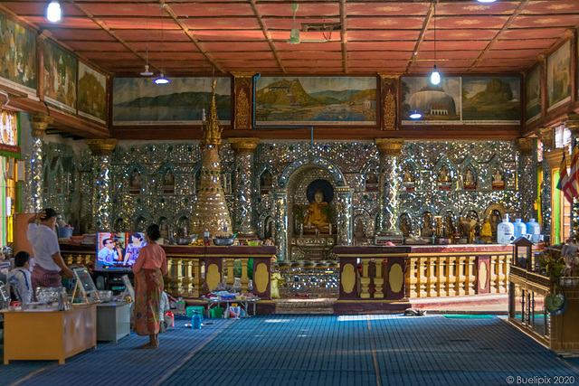 in der Shwe Inn Thein Pagode (© Buelipix)