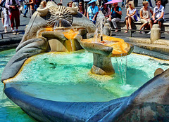 Roma : Piazza di Spagna - la fontana della Barcaccia