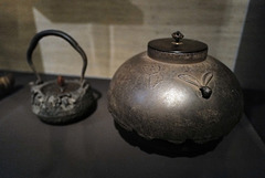 Japanese teapot and tea box