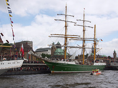 Segelschiff (Bark) ALEXANDER VON HUMBOLDT II - 823. Hafengeburtstag Hamburg (2012)