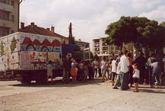 kosova kids and truck