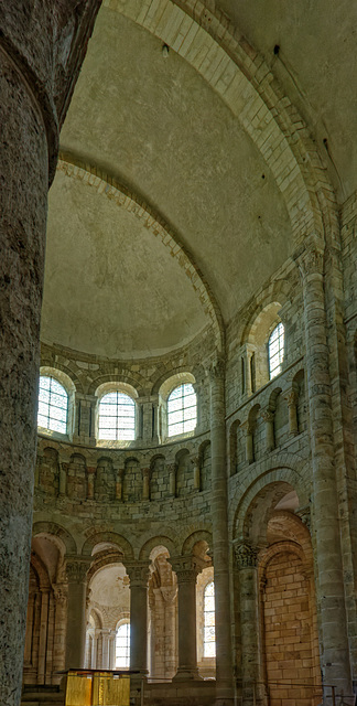 Abbaye de Saint-Benoît-sur-Loire