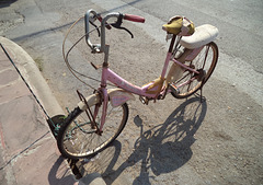 Petit vélo de fortune / Useful thaï bike