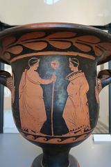 Urn depicting tuna sellers