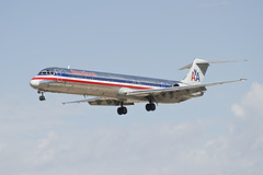 American Airlines McDonnell Douglas MD-82 N501AA
