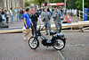 Leidens Ontzet 2023 – Fierljeppen – The winner wins a moped