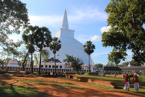 Ruvanvelisaya Dagoba