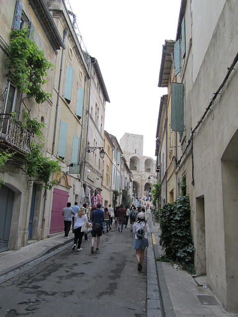 Arles - Rue des Arènes