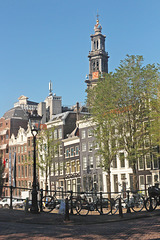 Grachtenpanden met Westerkerk