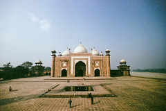 Less popular corner of Taj