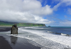 beim Kap Dyrhólaey, (fast) an der Südspitze von Island  (© Buelipix)