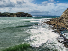 El mar desde Gorliz, Bizkaia. En la playa de Barrika al fondo a la izquierda, se han filmado escenas de la serie Juego de Tronos.
