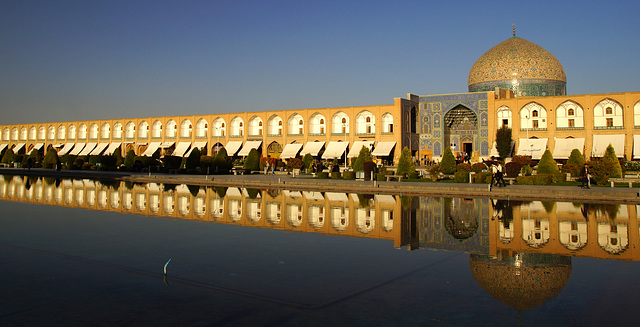 Sheikh Lotfollah Mosque/ Naqsh-e Jahan Square - Isfahan
