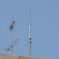 VHF sleeve dipole