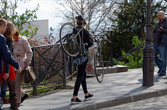 Visiter Montmartre à vélo est plus fatiguant qu'à pied