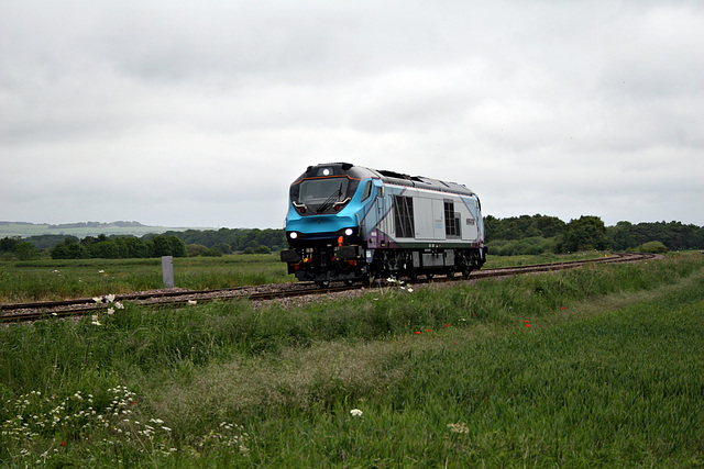 TransPennine Express class 68 68028 LORD PRESIDENT running as 0B65 13.00 Scarborough - York at Willerby Carr Crossing 8th June 2019.