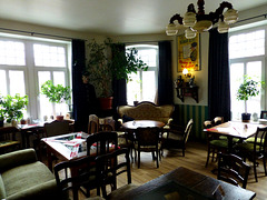 DE - Hillesheim - Im Cafe Sherlock
