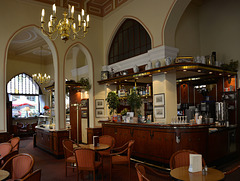 Das Restaurant "Cafe Prag" in der Schloßstraße/ Schwerin...