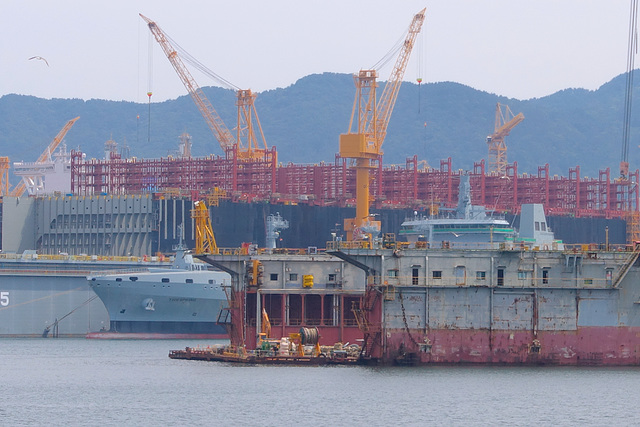Ships under construction, DSME