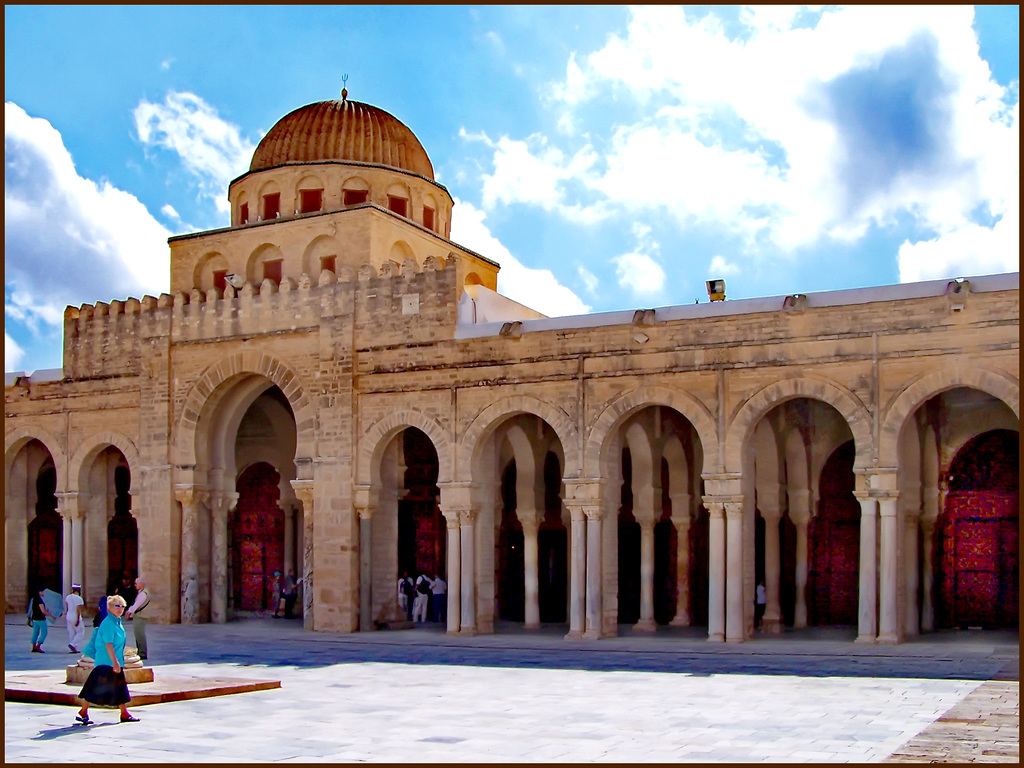Kairouan : la grande moskea Ucba - entrata principale