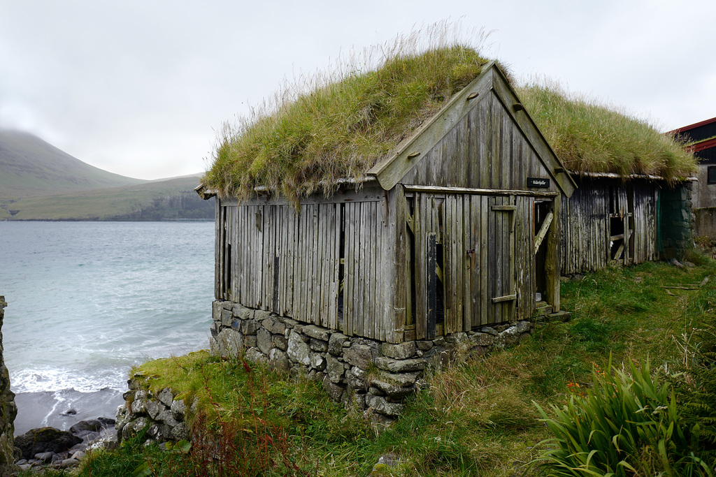 Faroe Islands, Bour L1010774
