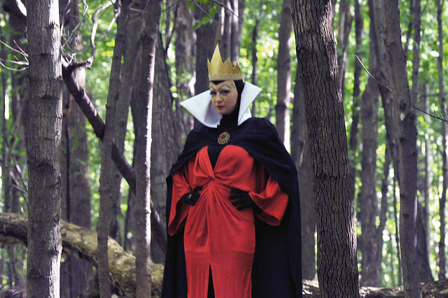 snow white evil  queen DSC 0013