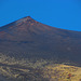 Blauer Himmel über dem Etna