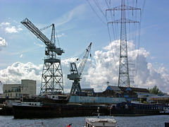 Kräne im Harburger Hafen