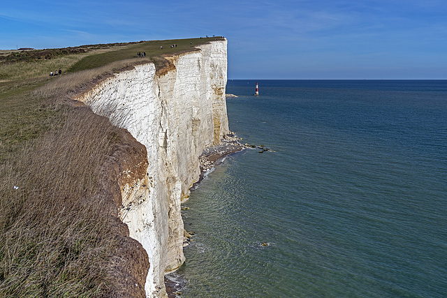 Beachy Head Lighthouse - the cliffs