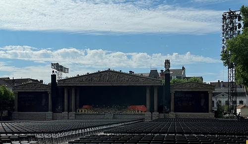 ipernity: NL - Maastricht - Bühne auf dem Vrijthof - by Marco F. Delminho