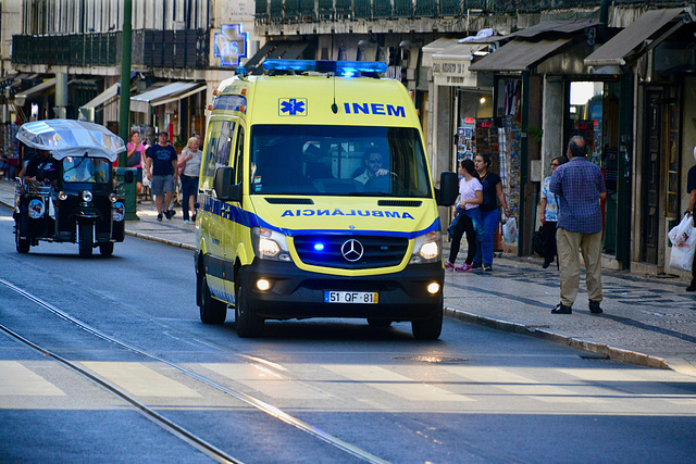 Lisbon 2018 – Mercedes-Benz ambulance
