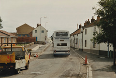 East Yorkshire Motor Services 533 (B533 WAT) in Cayton Village – 12 Aug 1994 (237-12)