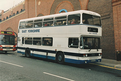 East Yorkshire Motor Services 533 (B533 WAT) in Scarborough - 12 Aug 1994 (237-3)
