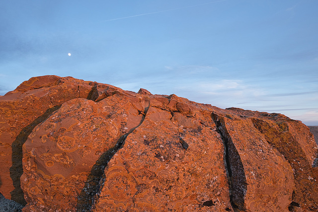 moonrise over Red Rock Coulee 3