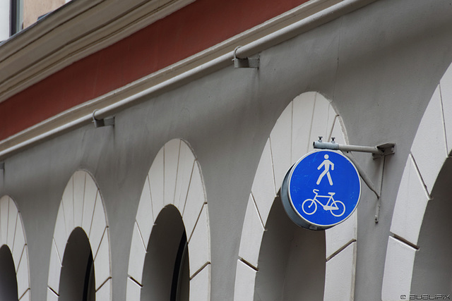 Buckelpiste für Fussgänger und Radfahrer?  (© Buelipix)