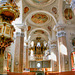 Füssen: Klosterkirche St. Mang. Langhaus mit Orgel. ©UdoSm