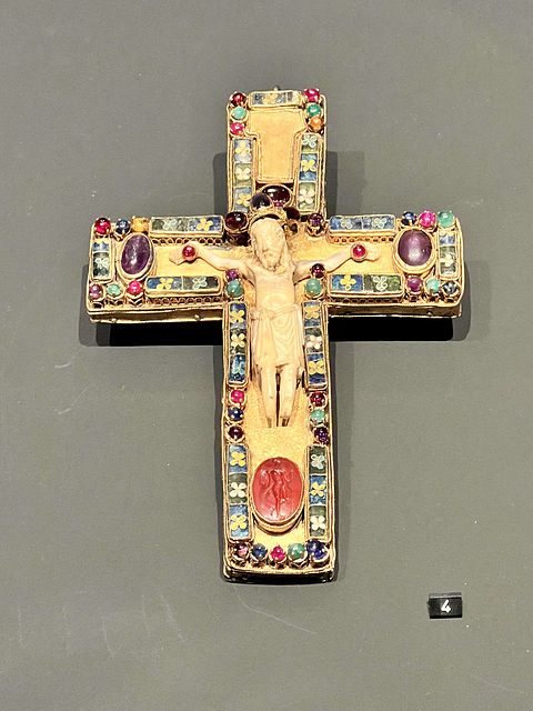 Rijksmuseum van Oudheden 2023 – The Year 1000 – Cross