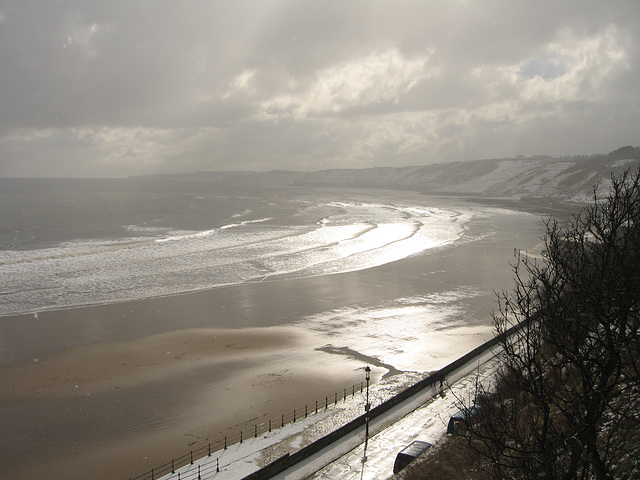 Snow showers down the east coast, Scarborough