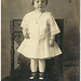 WP1901 WPG - PORTRAIT - SMALL GIRL IN WHITE DRESS