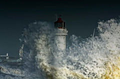 Perch Rock Lighthouse in the storm