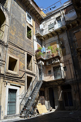 Catania, Neapolitan Courtyard