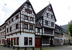 DE - Bad Münstereifel - Fachwerkhäuser am Markt