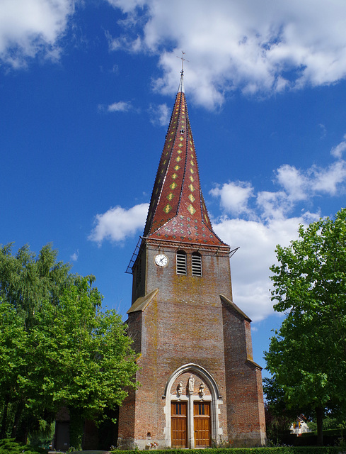église à clocher tors de Mervans (Saône et Loire)